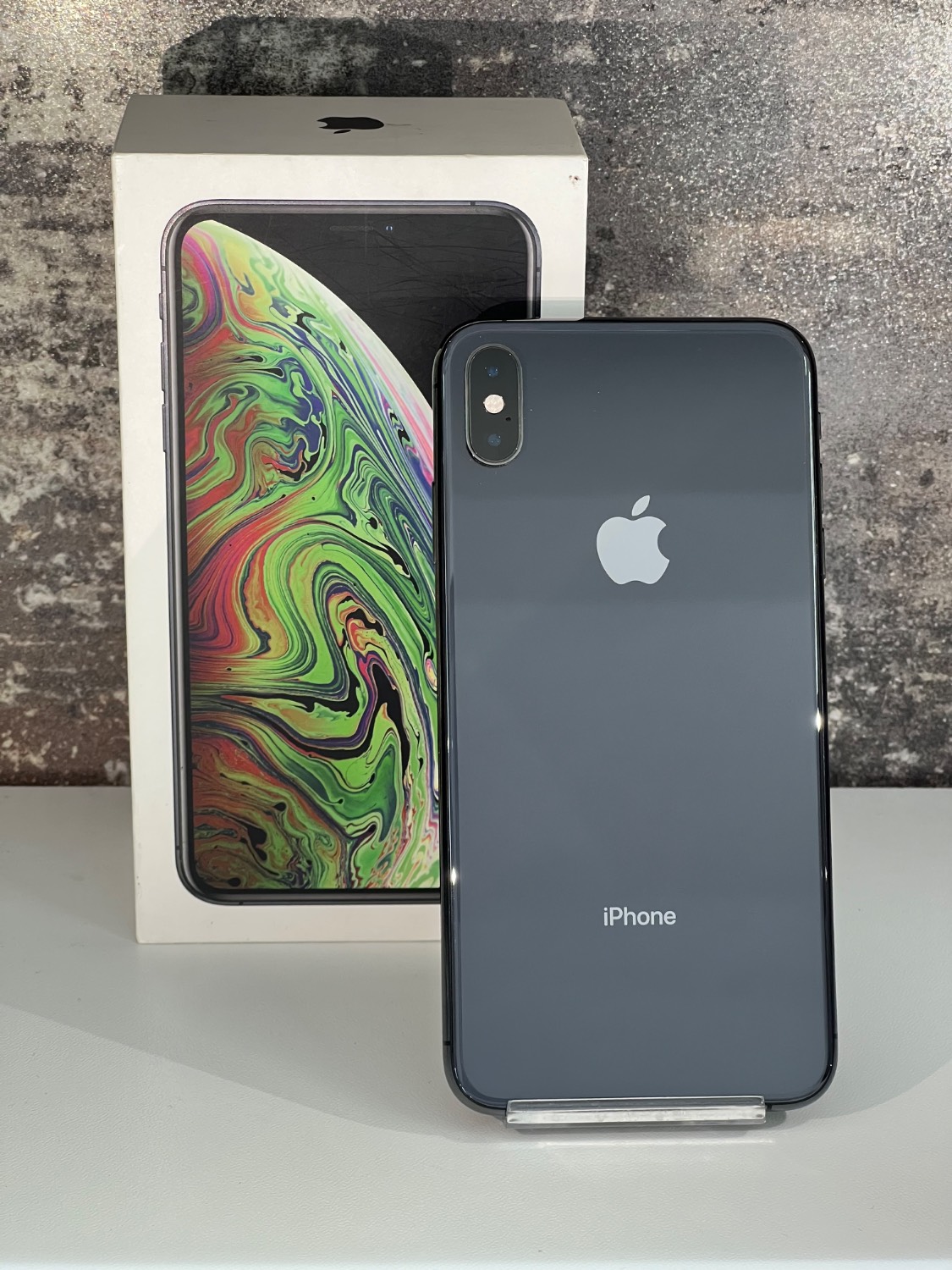 موبایل اپل مدل Xs Max ZAA دو سیم کارت + ظرفیت 256گیگ و رم 4گیگابایت - کارکرده