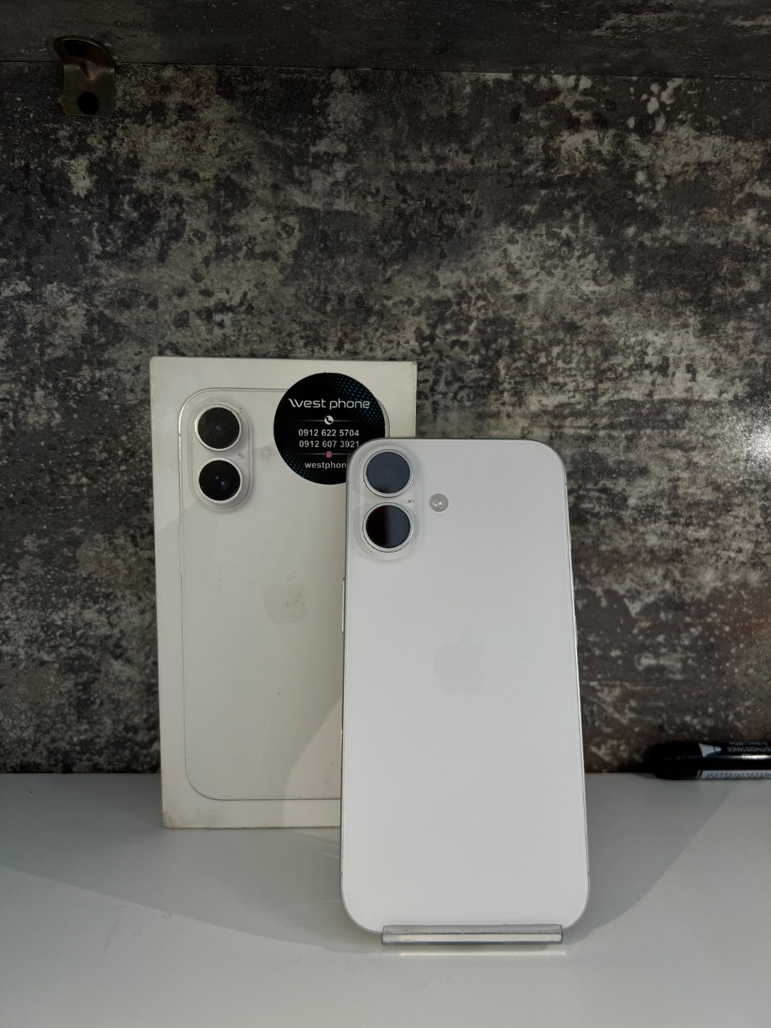 موبایل اپل مدل iPhone 16   دو سیم کارت + ظرفیت 256 گیگ و رم 8گیگابایت - کارکرده
